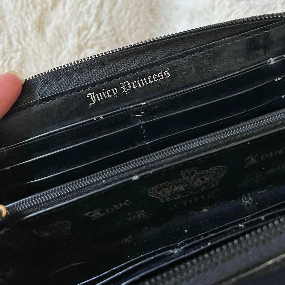 Juicy Couture this authentic